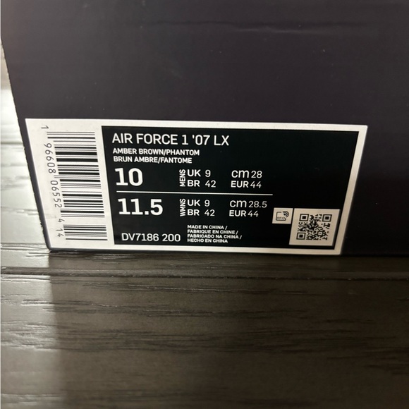 Air Force 1 ‘07 LX Nike Men’s 10 Women’s 11.5 Brand New! - Picture 10 of 11